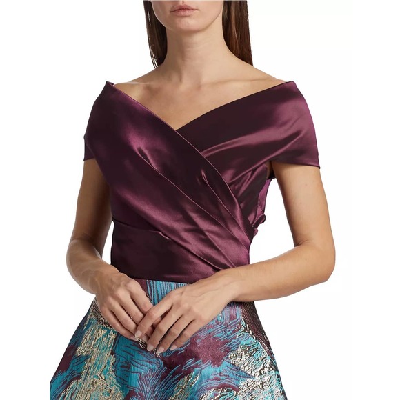 Teri Jon by Rickie Freeman Draped Taffeta Metallic Gown. Size 2 - Picture 5 of 8